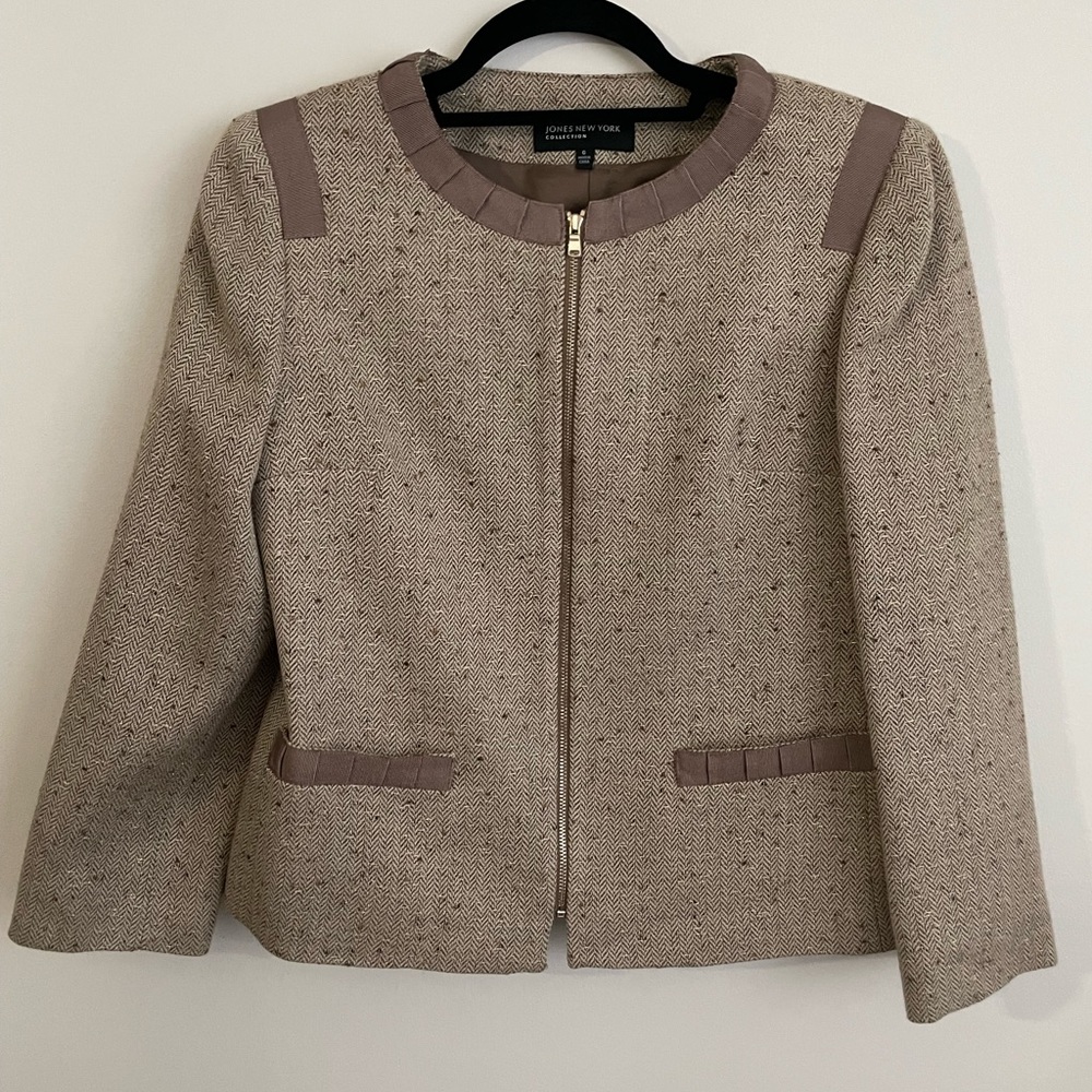 Jones New York tan tweed jacket